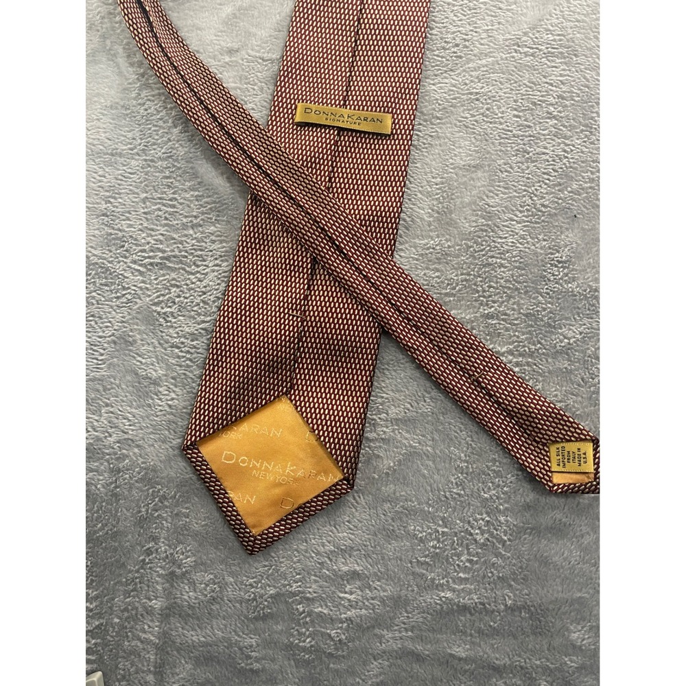 Donna Karan Signature Necktie Silk Burgundy‎ Brown Textured Men's Tie - Picture 3 of 6